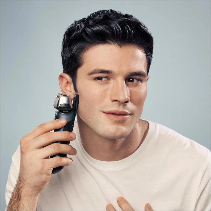 Braun Elektrorasierer Series 8 8413s, Fjordgrau, Wet & Dry, 3+1 Scherkopf, Mit Trimmer & Reise-Etui 3 Braun Elektrorasierer Series 8 8413s, Fjordgrau, Wet & Dry, 3+1 Scherkopf, Mit Trimmer & Reise-Etui – Bild 3