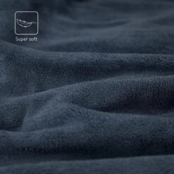 Navaris Heizdecke Snuggy, Mit Ärmeln, Dunkelblau, 9 Temperaturen, Abschaltautomatik, 195 X 125cm 10 Navaris Heizdecke Snuggy, Mit Ärmeln, Dunkelblau, 9 Temperaturen, Abschaltautomatik, 195 X 125cm -Angebote HausGlanz Store 99bb2470a8c7e2ed4e68e42df497d4b91ba878e3 heizdecke navaris mit aermeln und tasche blaucreme